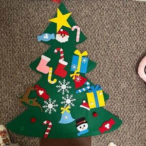 Festive Green Christmas Tree Wall Hanging